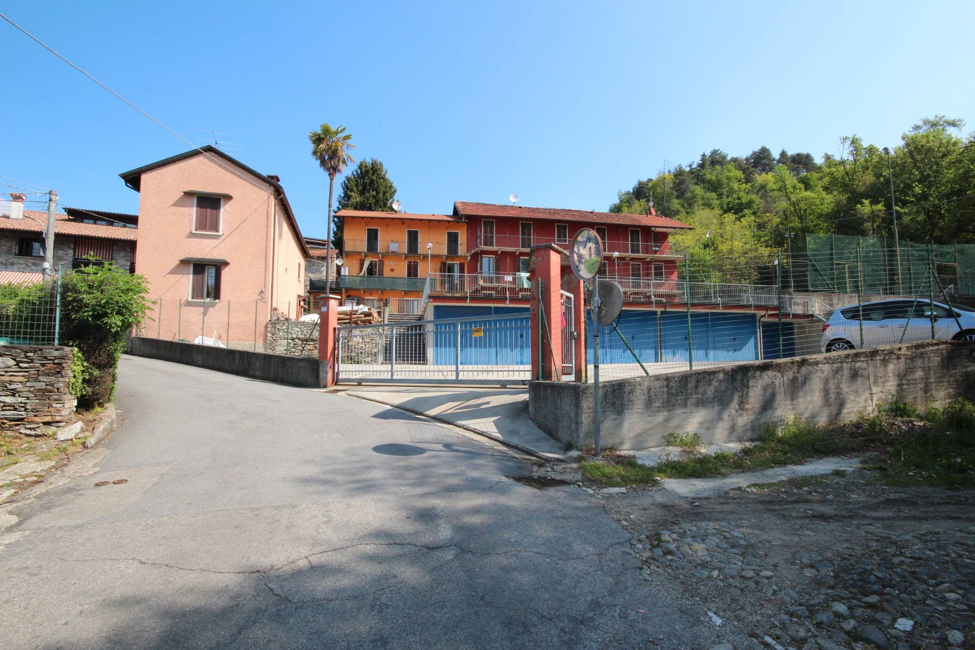 appartamento trilocale in vendita a Ghiffa, Cargiago