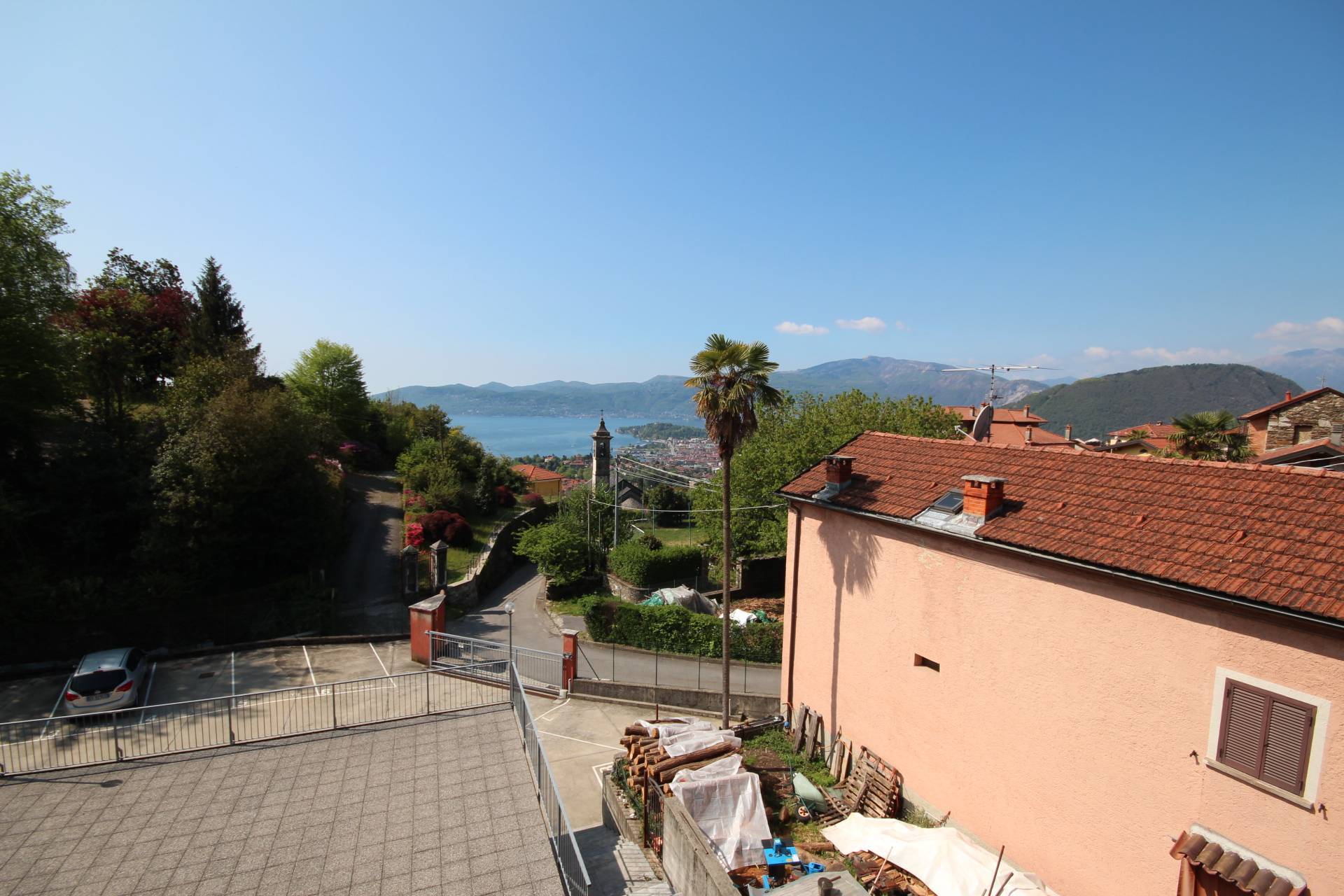 appartamento trilocale in vendita a Ghiffa, Cargiago