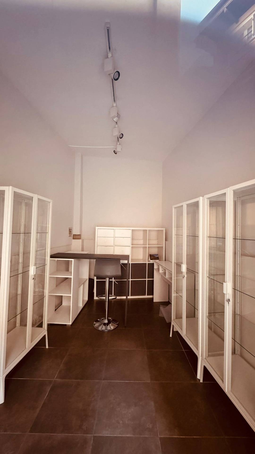 Locale commerciale in affitto a Cannobio