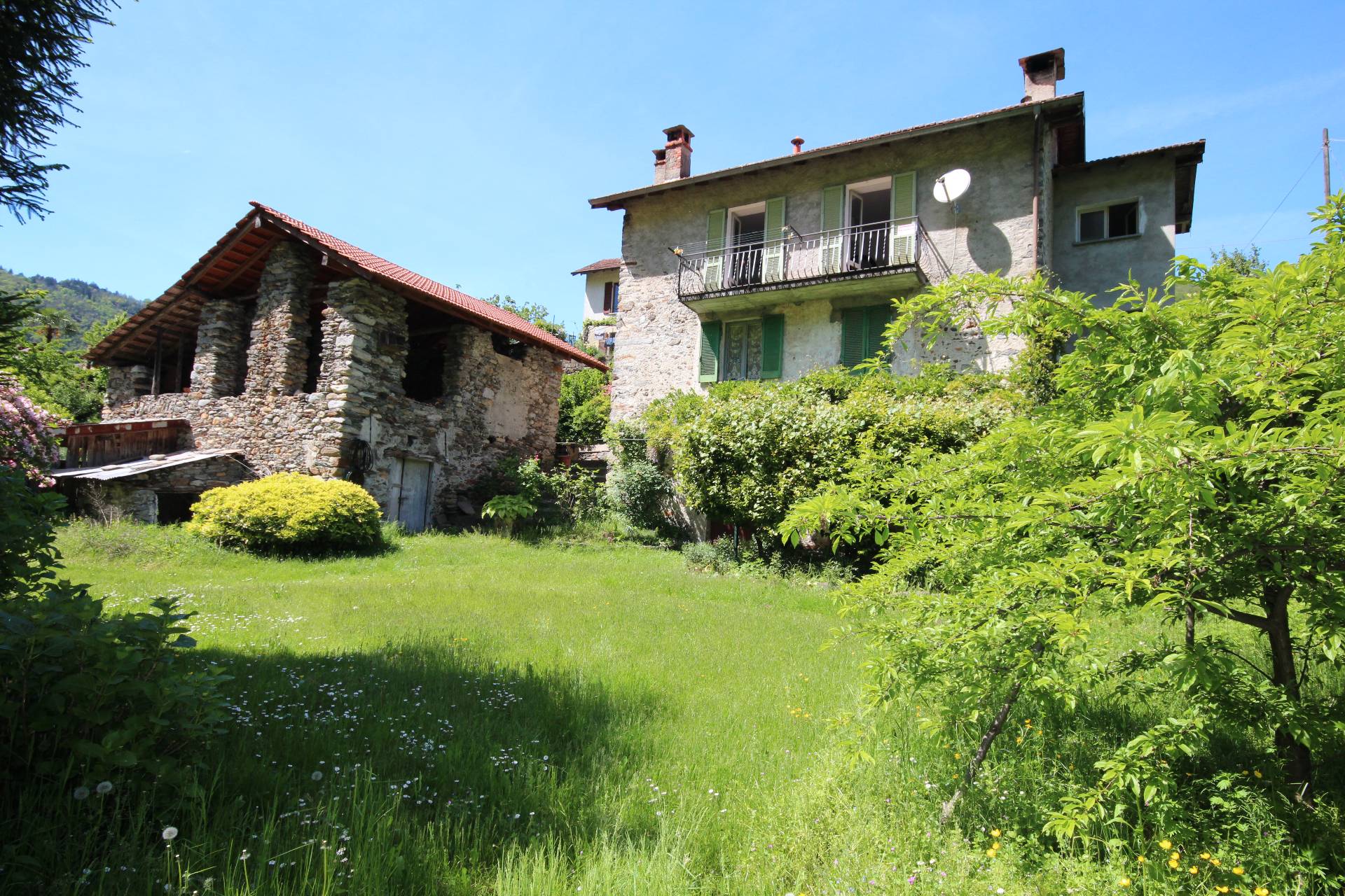 Casa in vendita a Cannobio, Traffiume