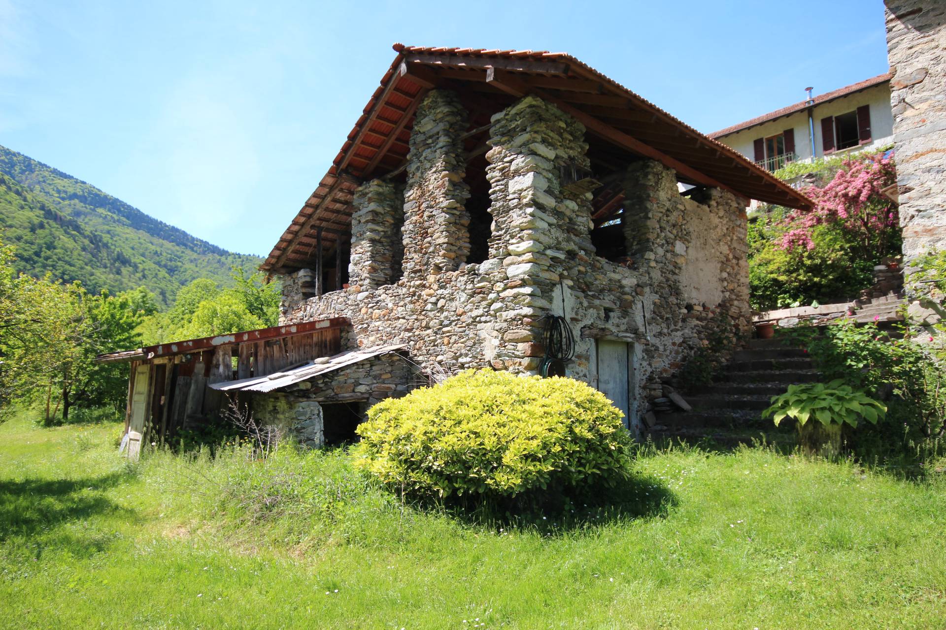 Casa in vendita a Cannobio, Traffiume