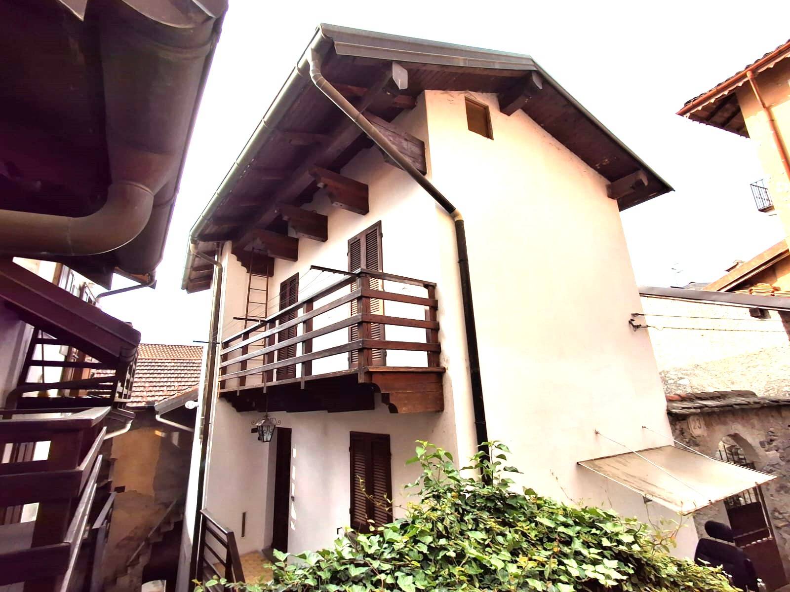 Casa in vendita a Ghiffa, Frino