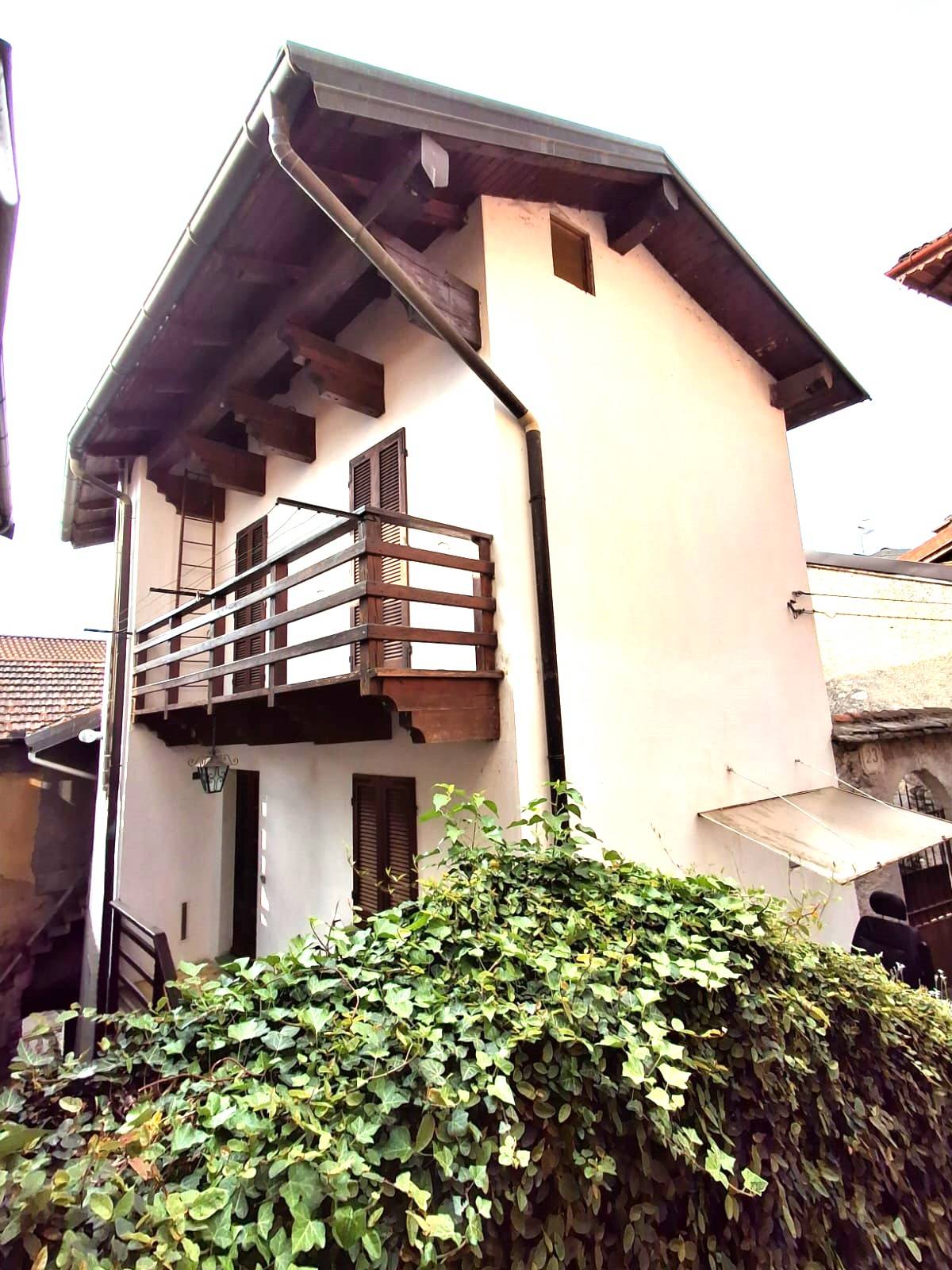 Casa in vendita a Ghiffa, Frino