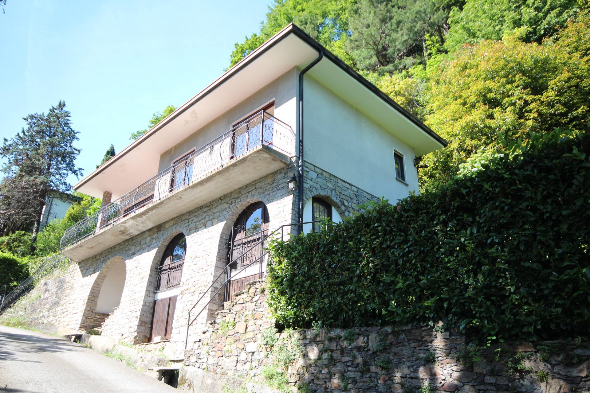 Casa in vendita a Cannobio