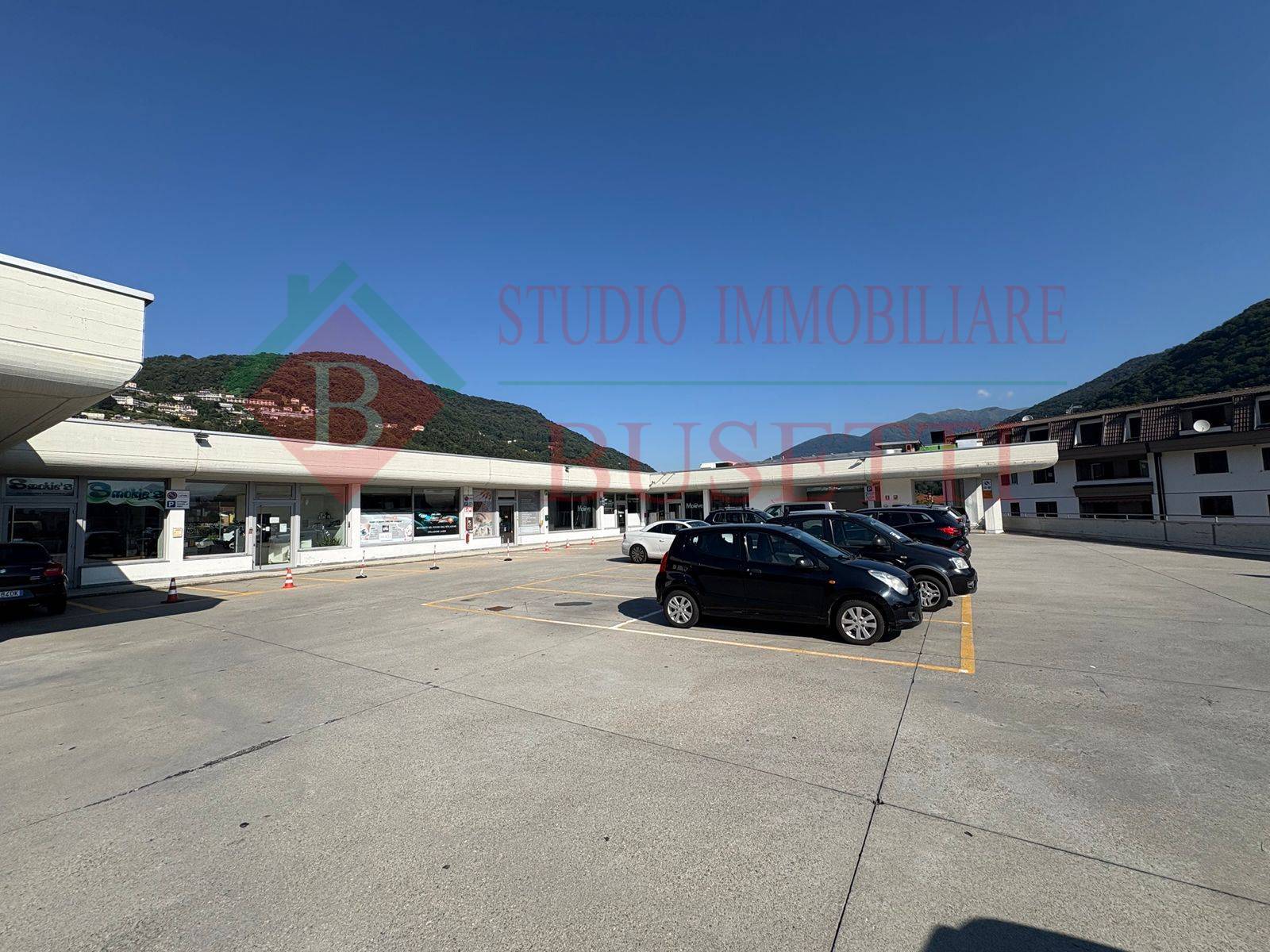 Negozio Studio Ufficio in affitto a Lavena Ponte Tresa