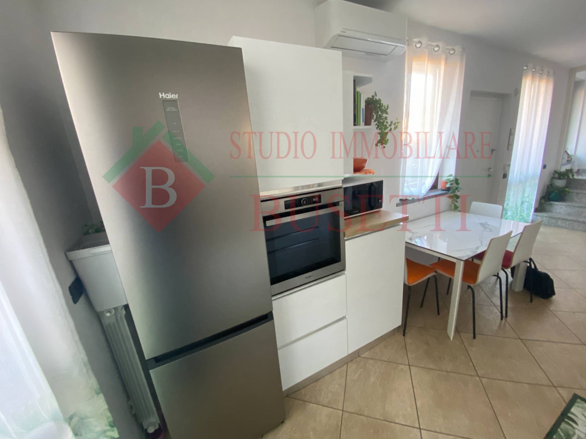 Villetta a schiera in vendita a Dairago, Semi-Centro