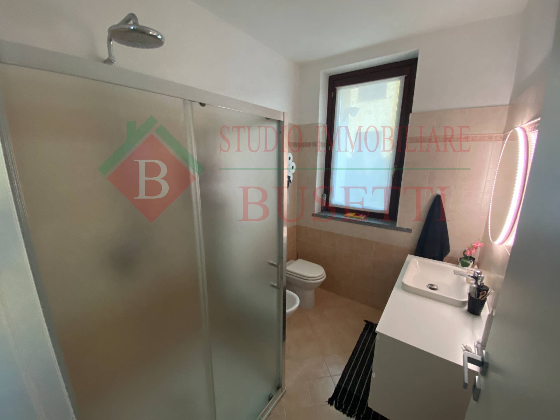 Villetta a schiera in vendita a Dairago, Semi-Centro