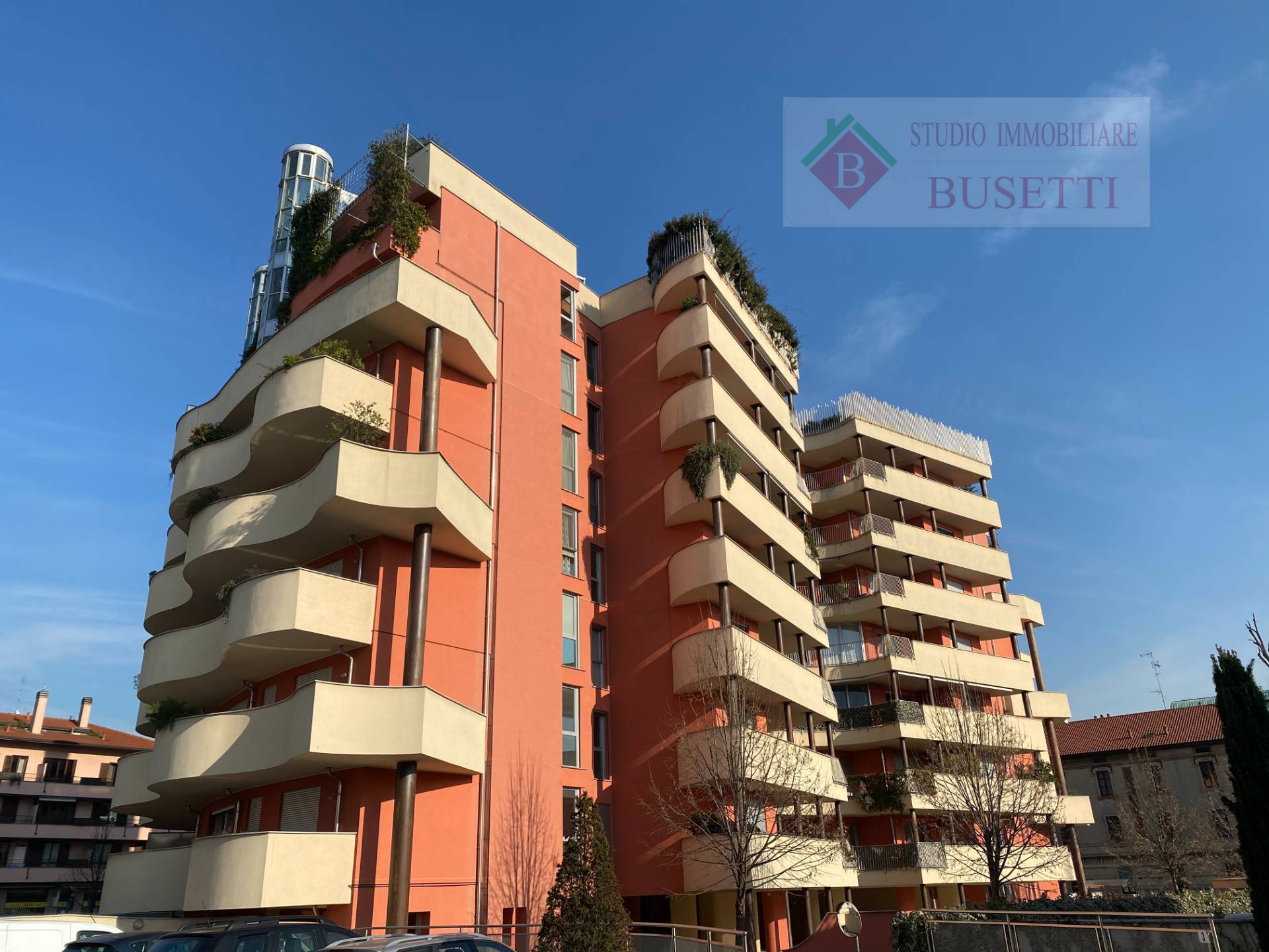 Box o garage in vendita a Legnano, Centro