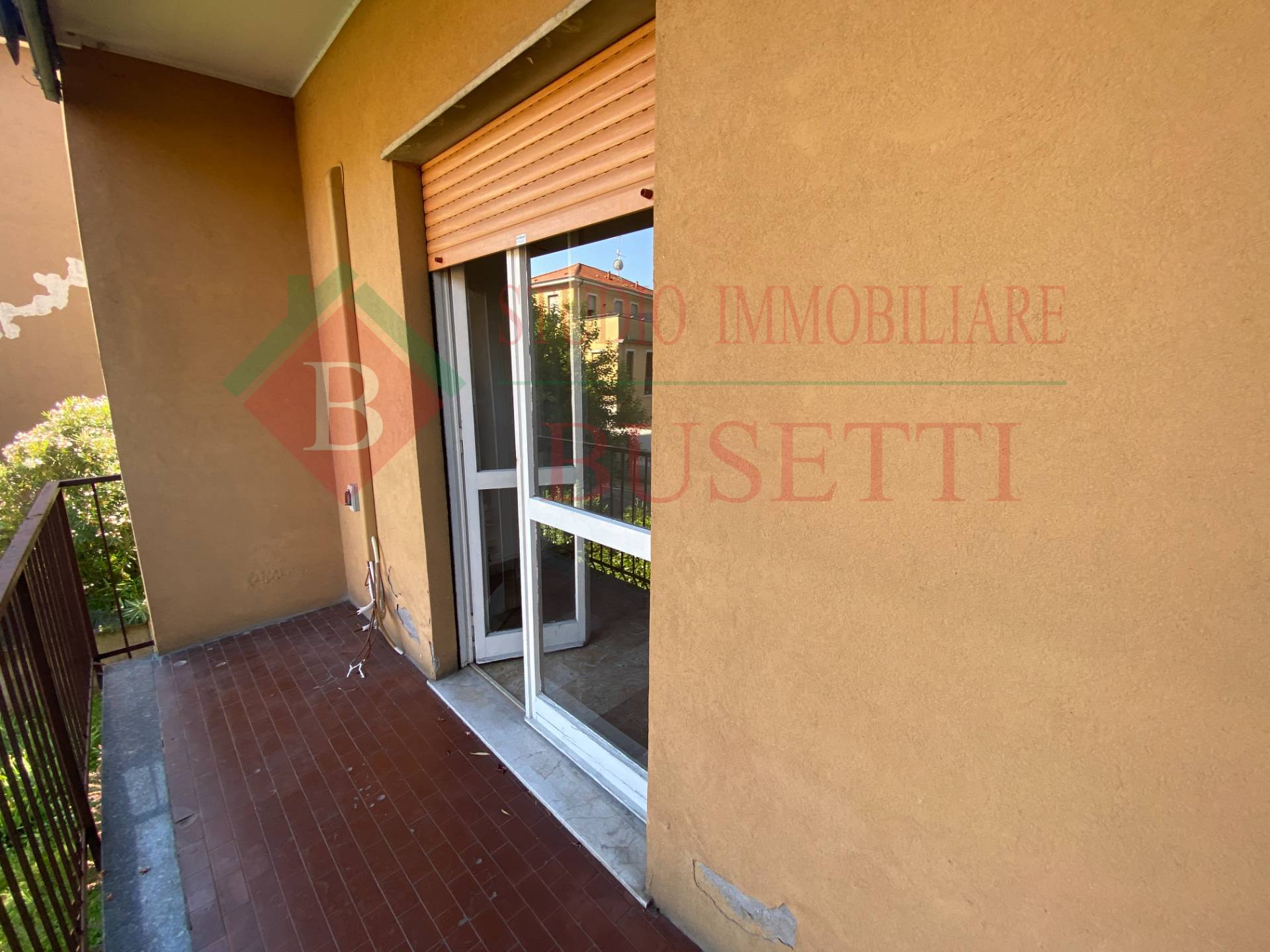 Appartamento in vendita a Legnano, Piscina