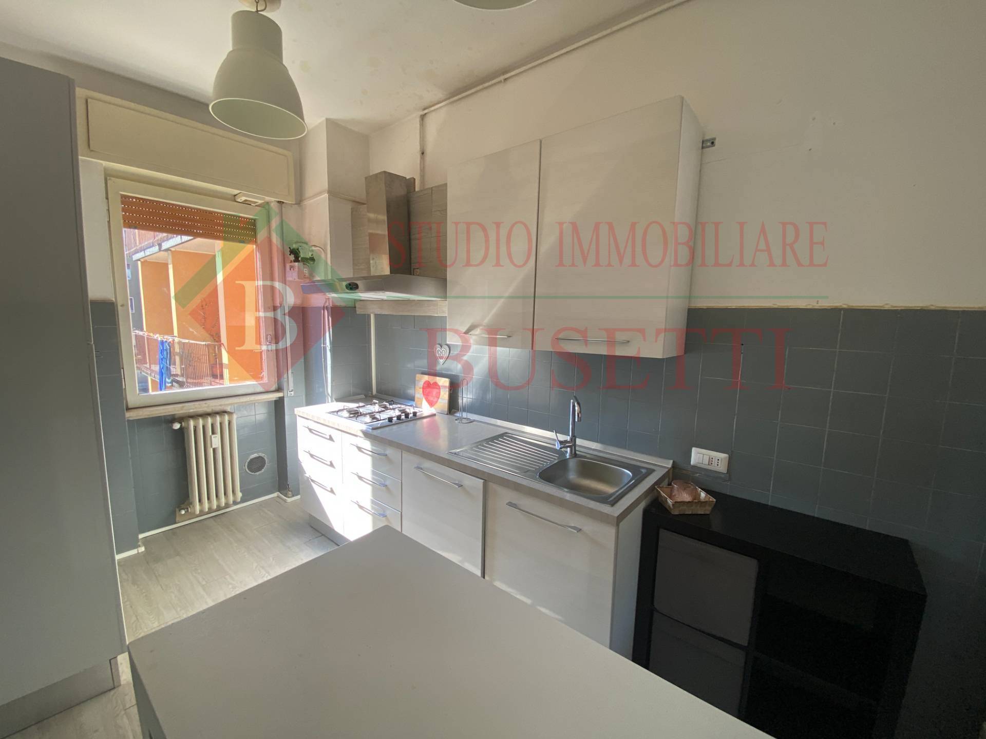 Appartamento in vendita a Legnano, Piscina