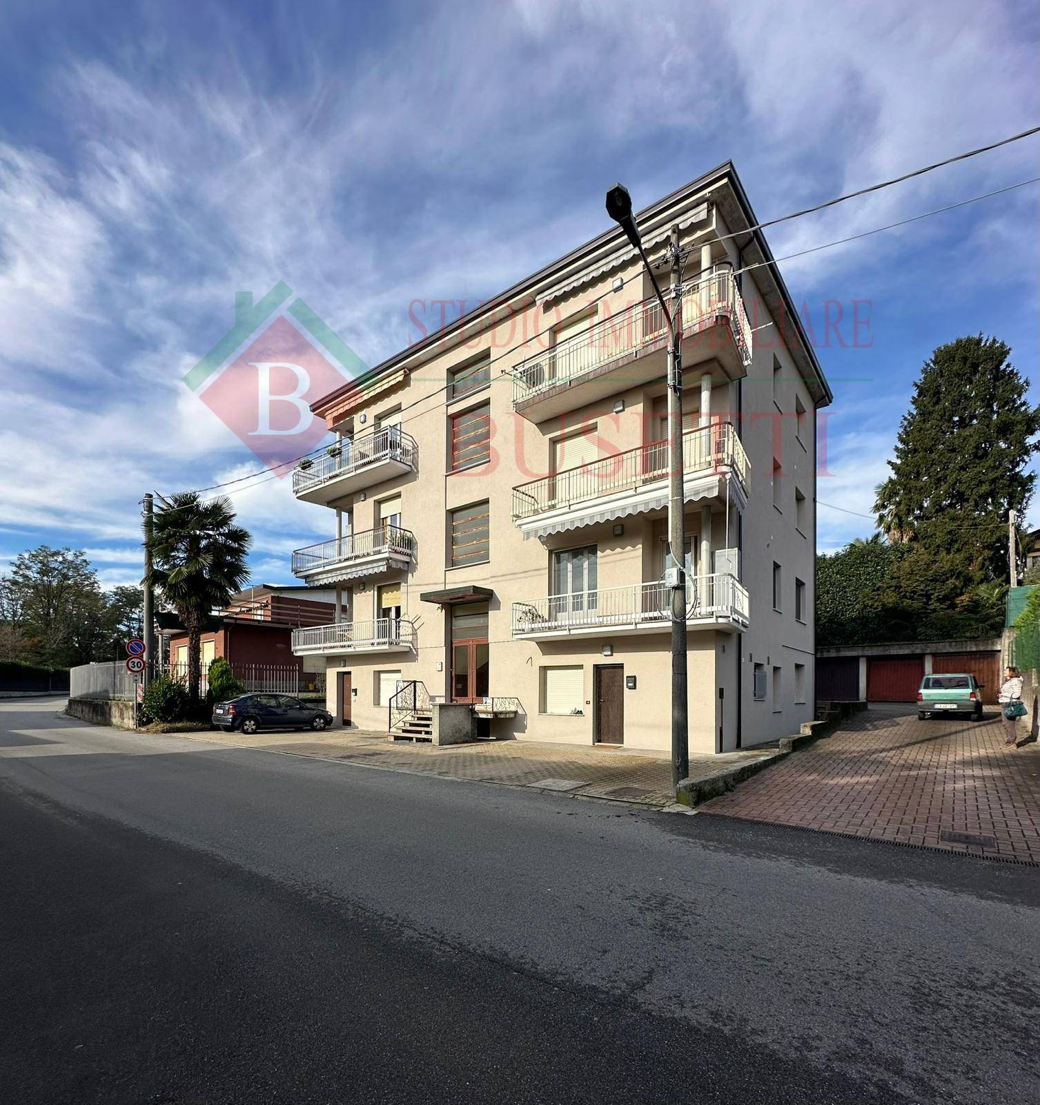 Appartamento in vendita a Biandronno