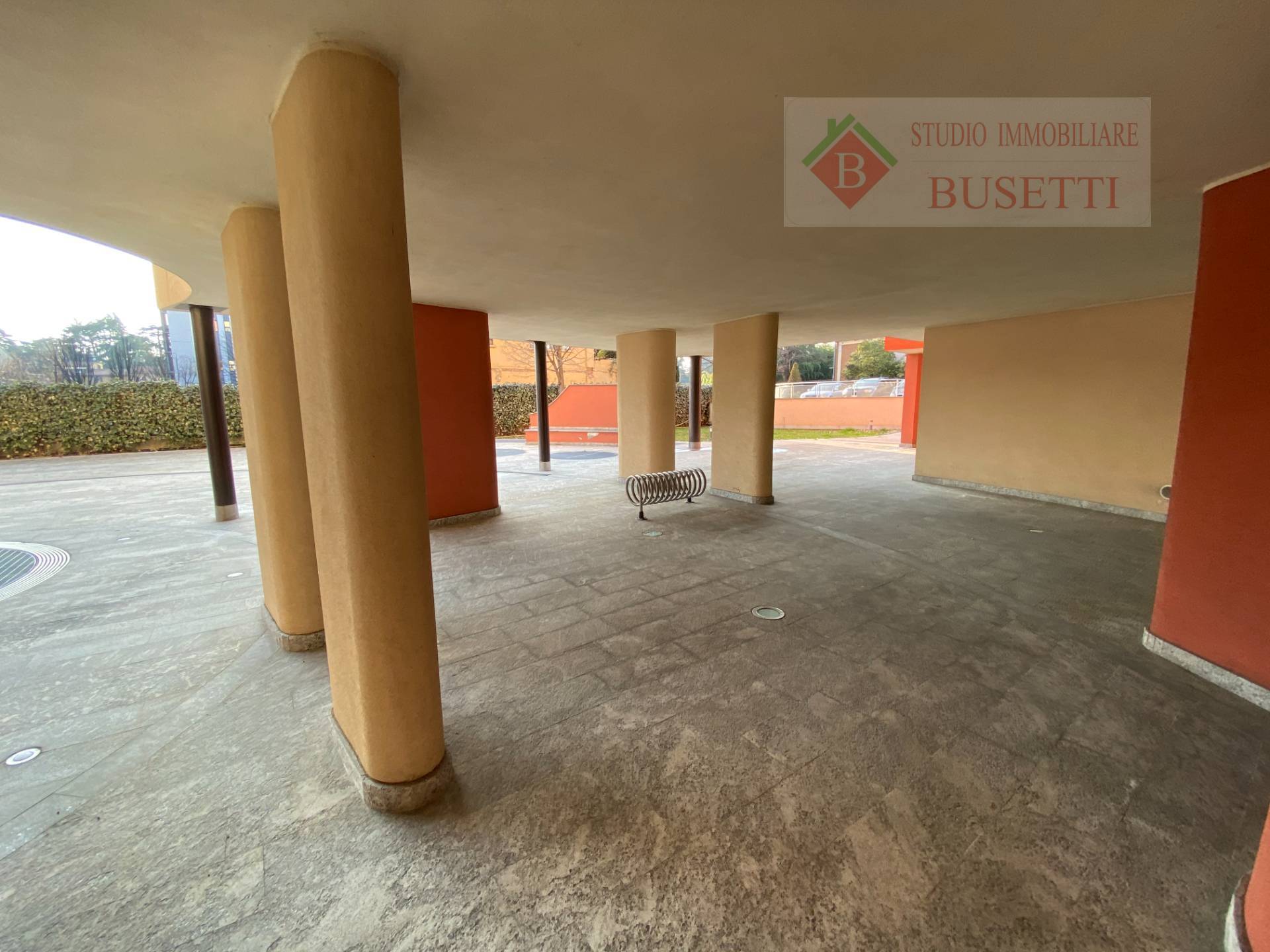 Box o garage in vendita a Legnano, Centro