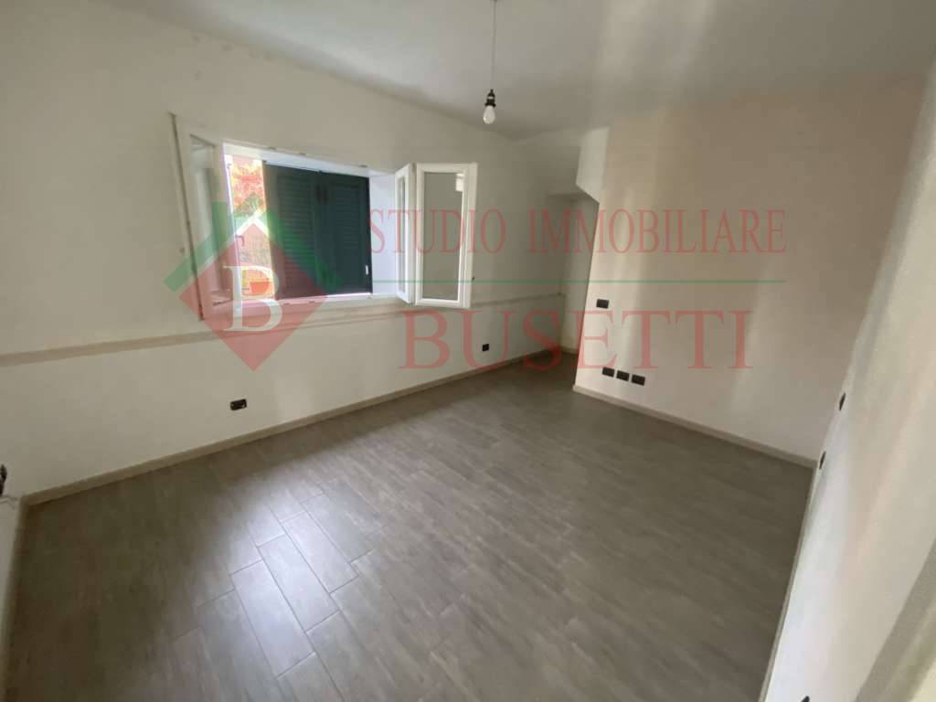 Stabile in vendita a Busto Arsizio, Borsano