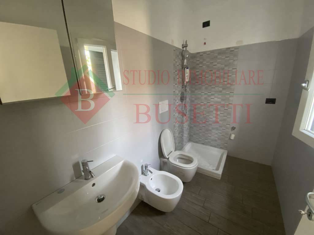 Stabile in vendita a Busto Arsizio, Borsano