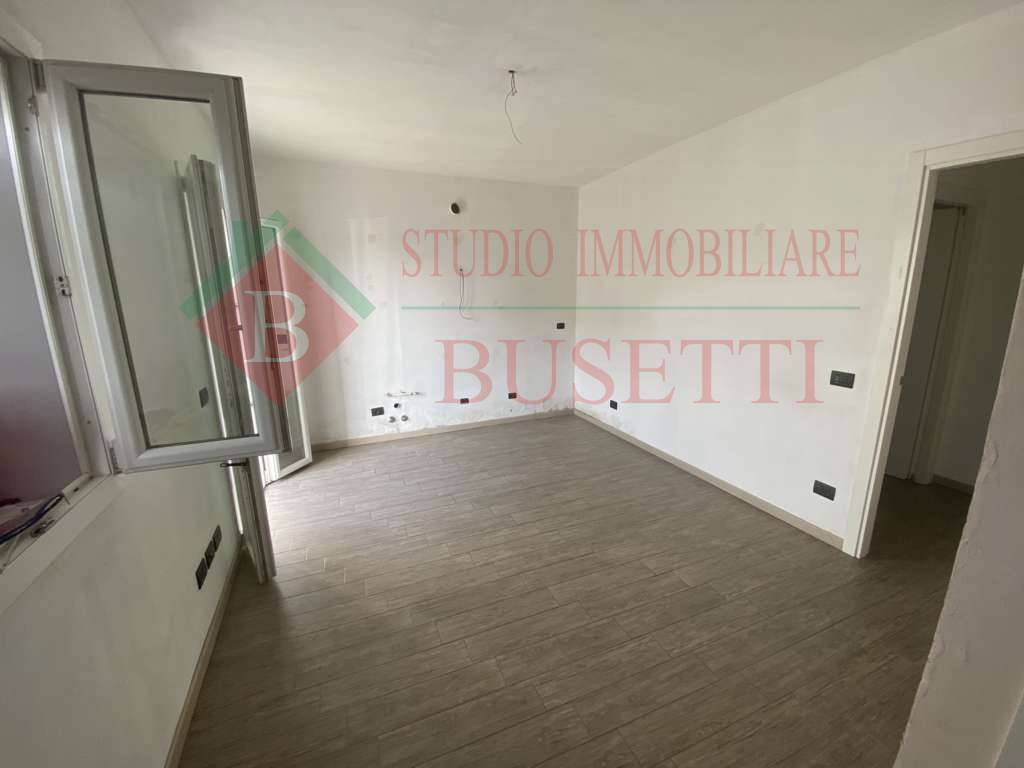 Stabile in vendita a Busto Arsizio, Borsano