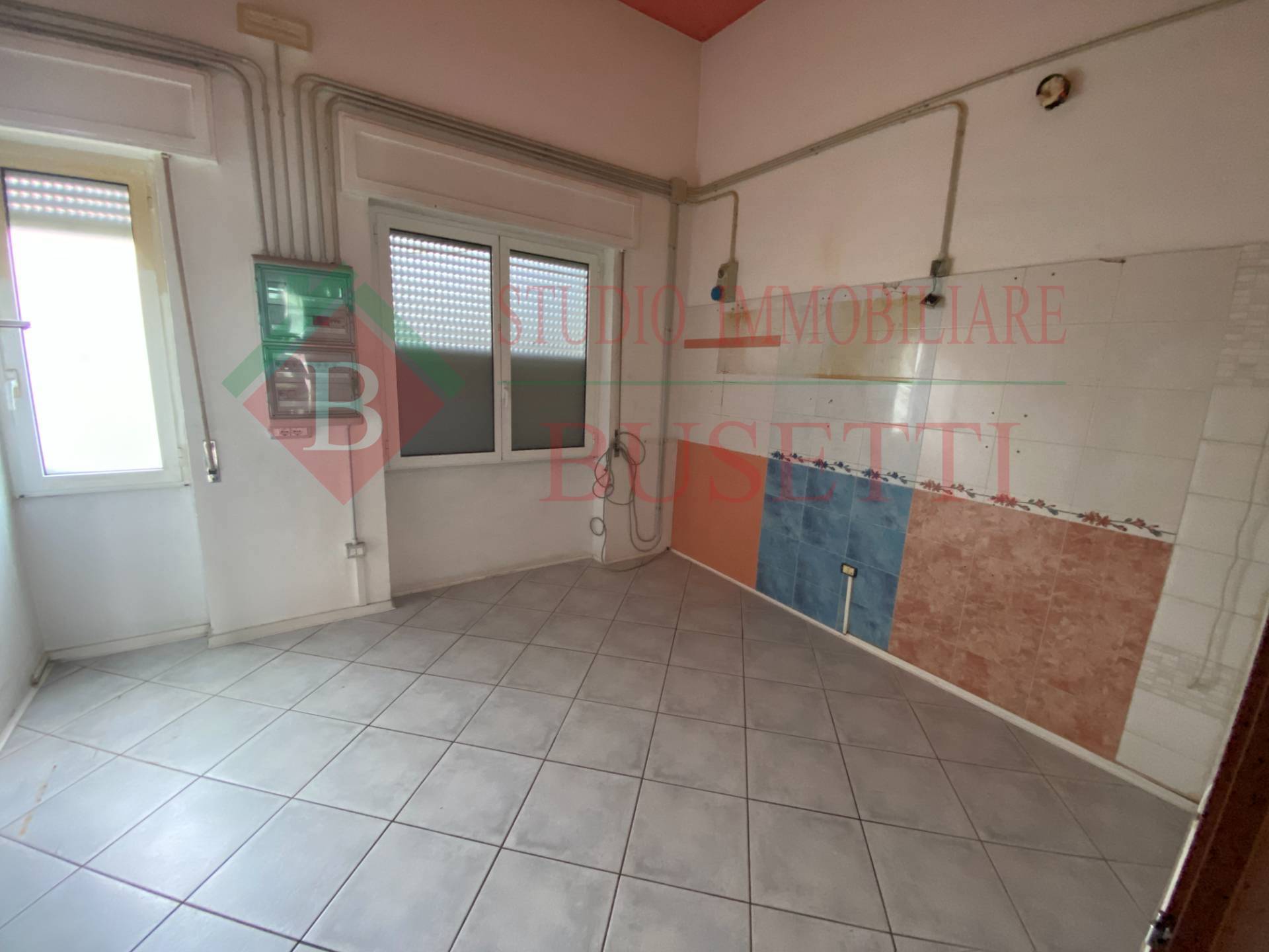 Negozio Studio Ufficio in affitto a Cerro Maggiore