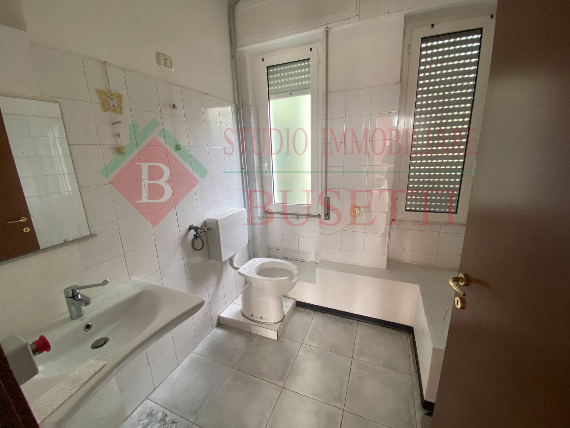 Negozio Studio Ufficio in affitto a Cerro Maggiore