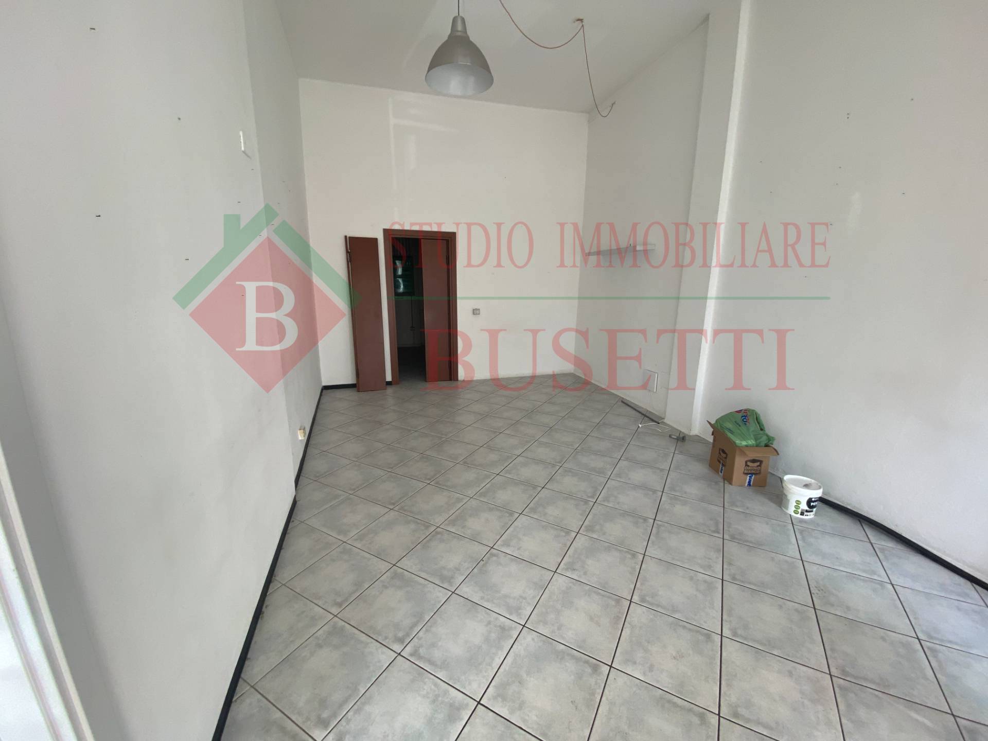 Negozio Studio Ufficio in affitto a Cerro Maggiore