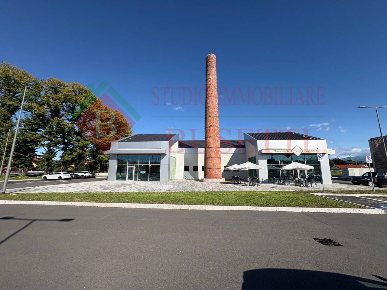 Negozio in affitto a Ispra