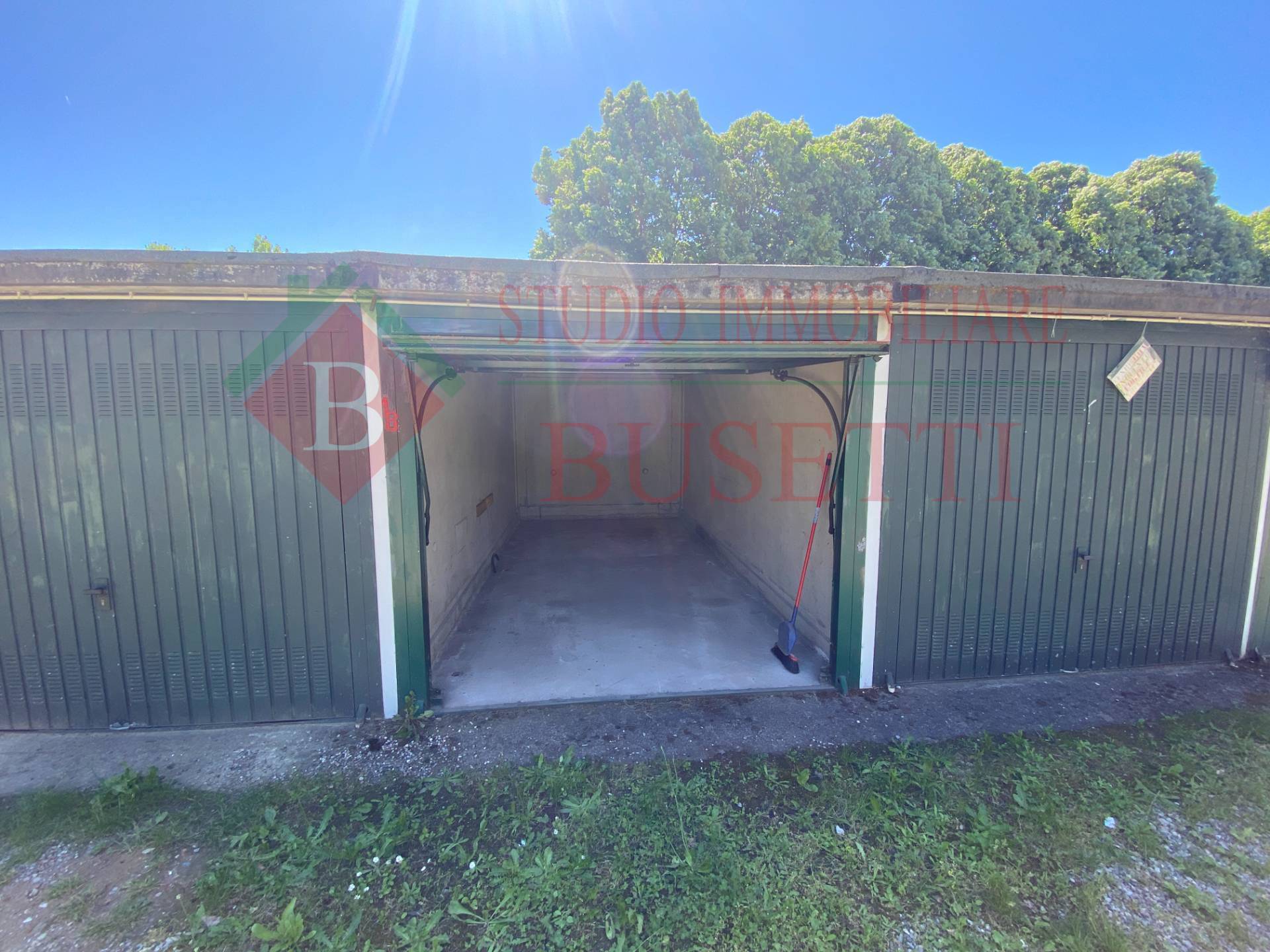 Box o garage in vendita a Legnano, Legnarello