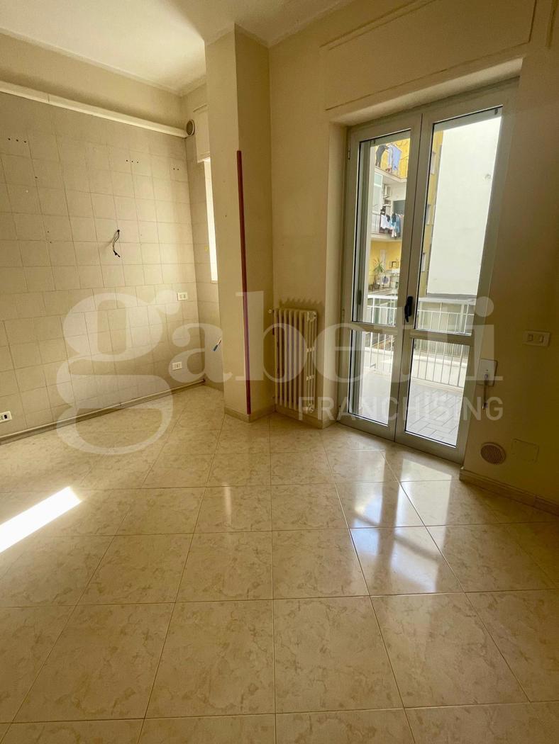 Quadrilocale in affitto a Barletta