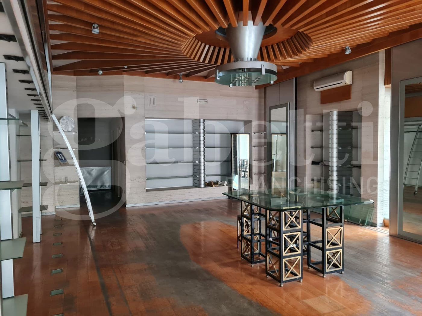 Negozio in vendita a Barletta