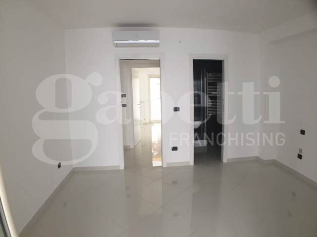 Trilocale in affitto a Barletta