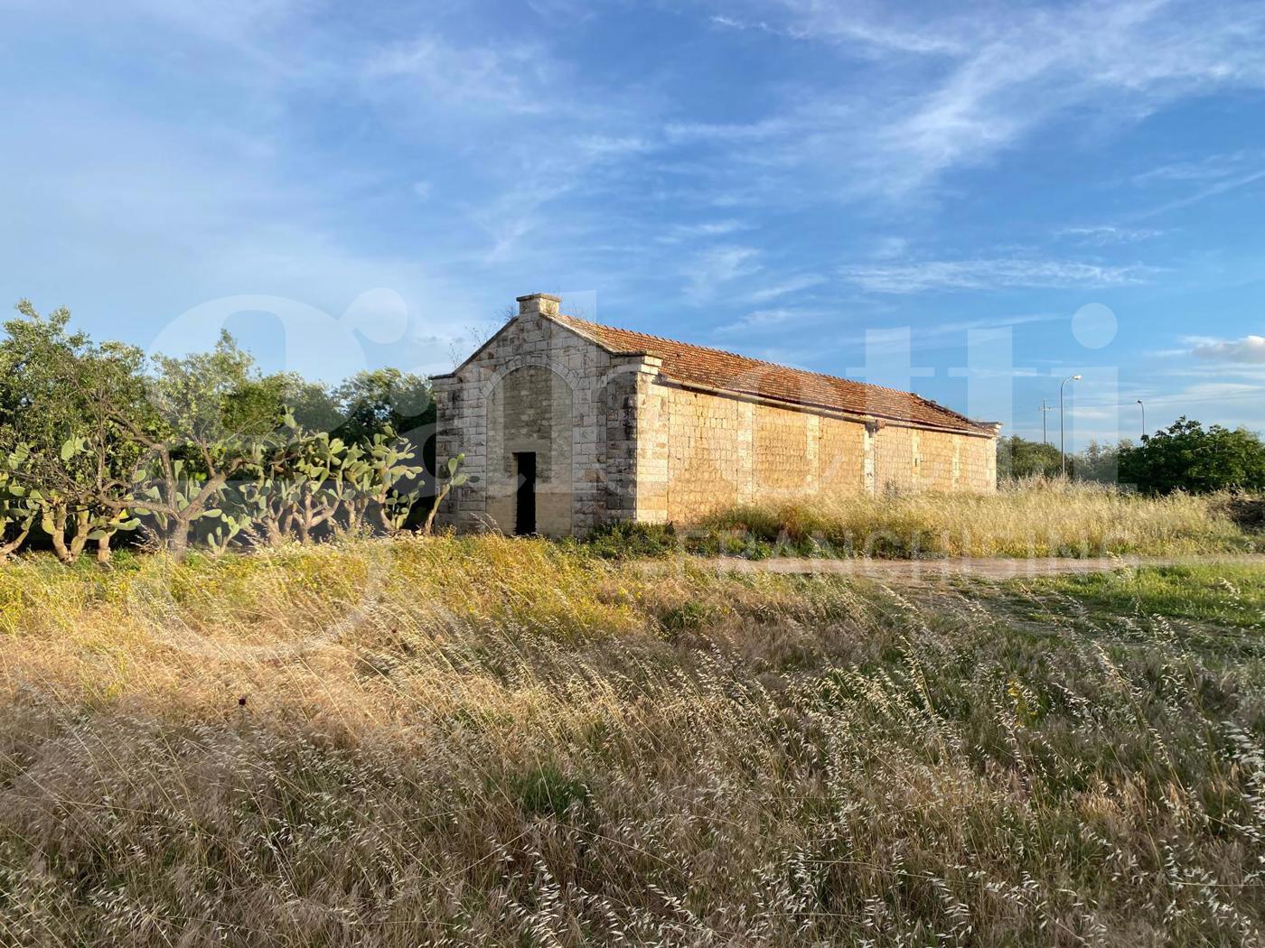 Rustico con giardino a Barletta