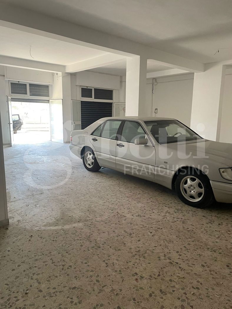 Negozio in affitto a Barletta