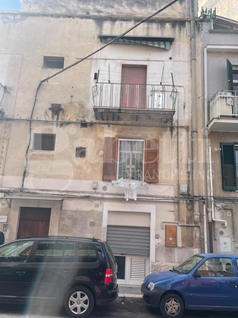 Bilocale da ristrutturare a Barletta