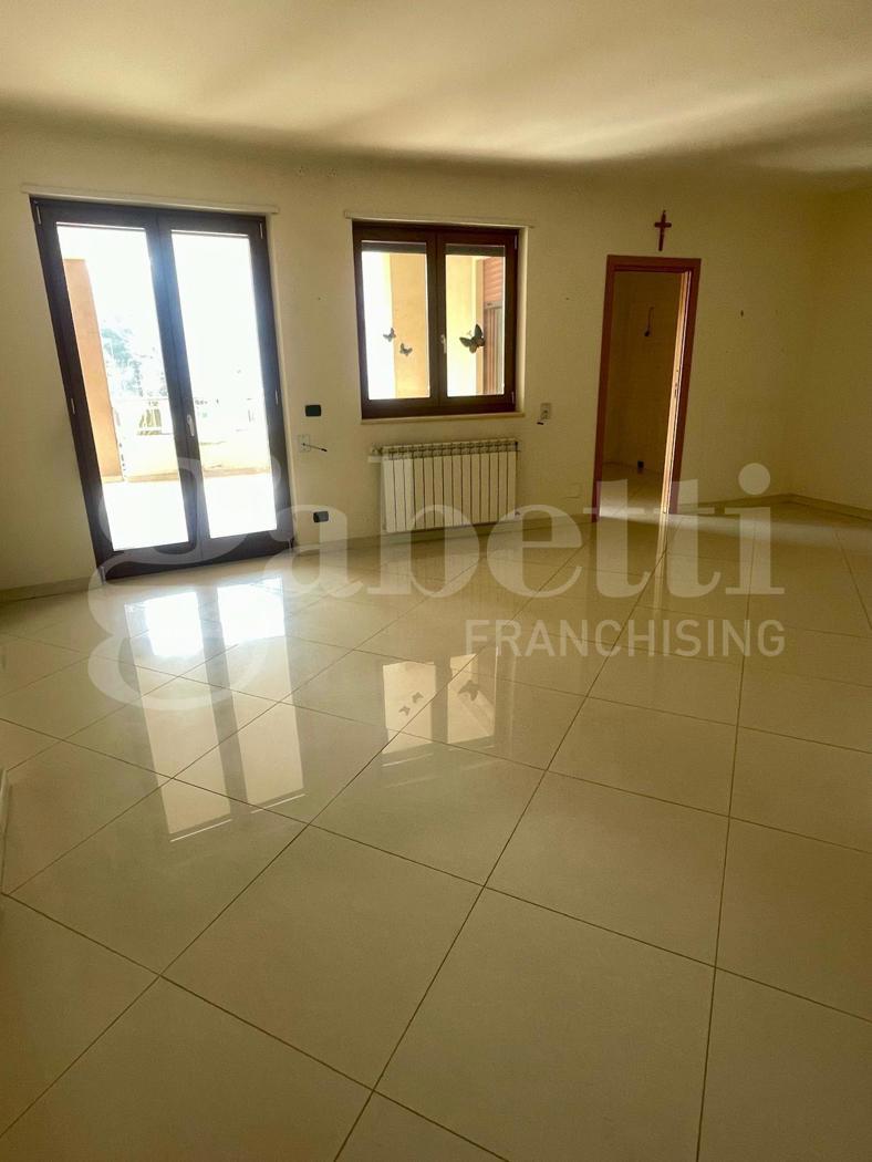 Quadrilocale in affitto a Barletta