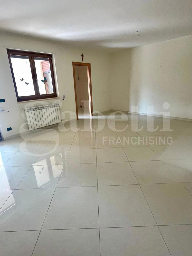 Quadrilocale in affitto a Barletta