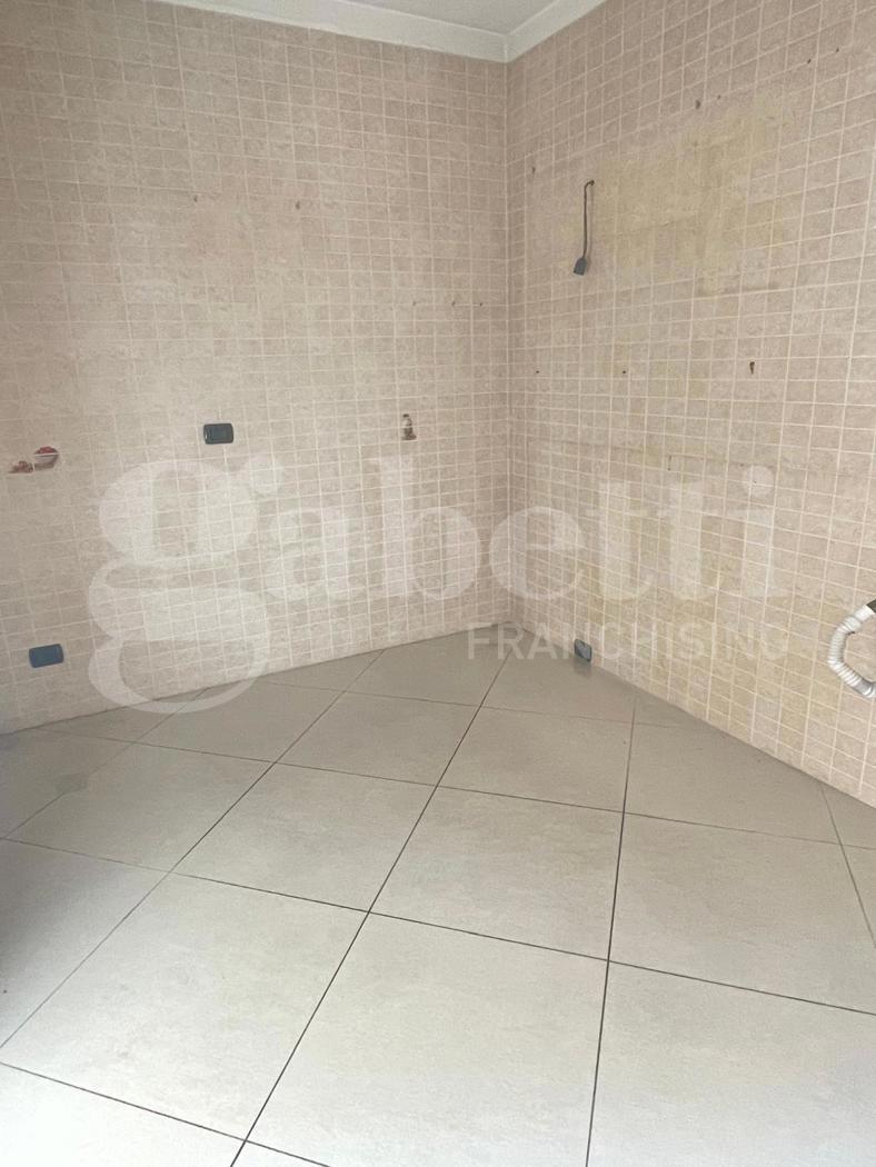 Quadrilocale in affitto a Barletta