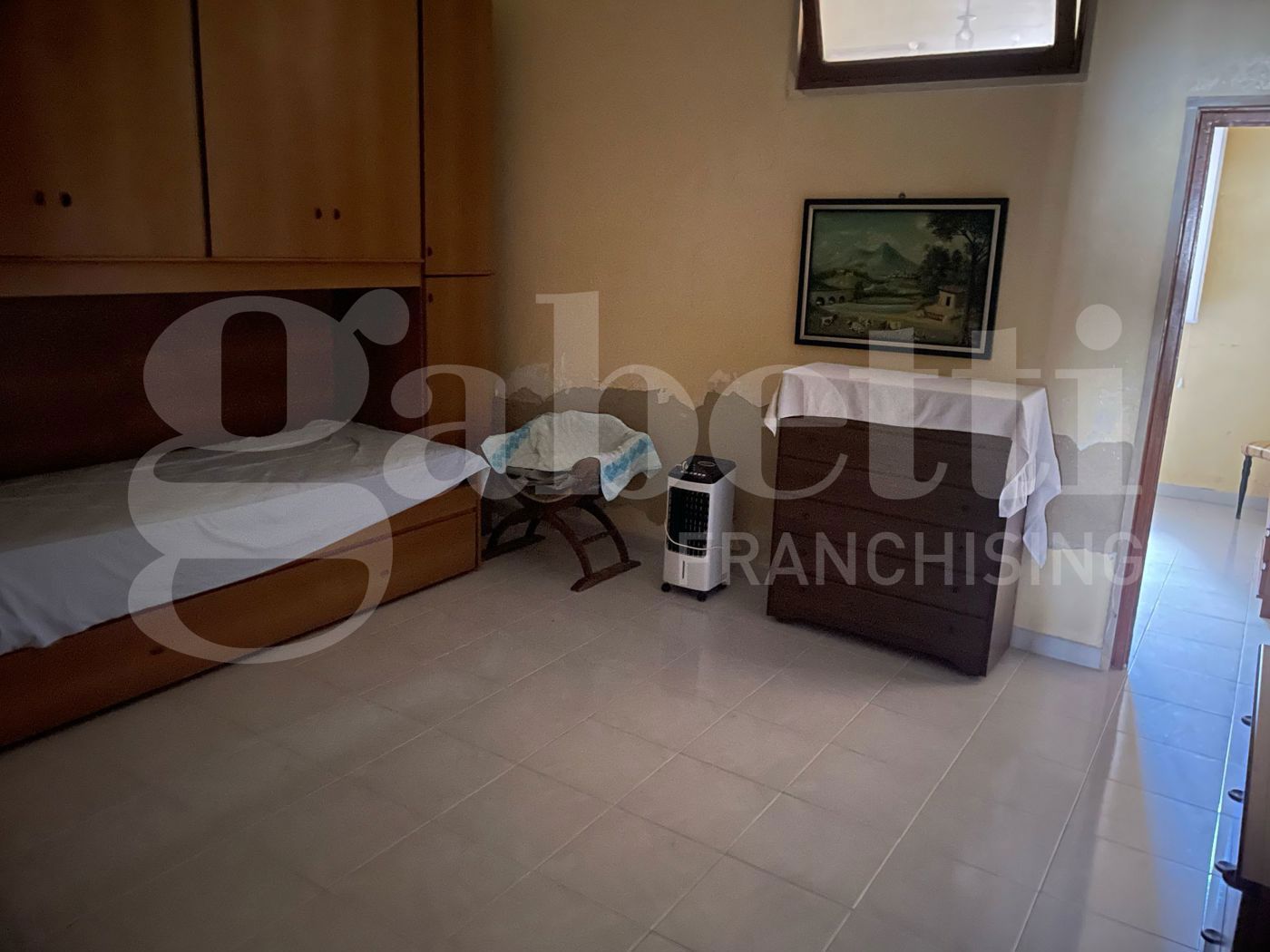 Trilocale da ristrutturare a Barletta