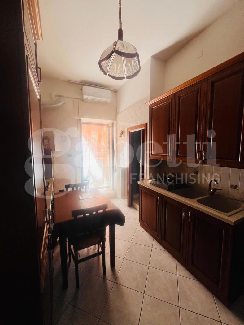 Trilocale ristrutturato a Barletta