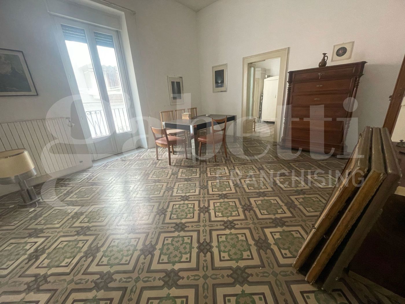 Casa indipendente da ristrutturare a Barletta
