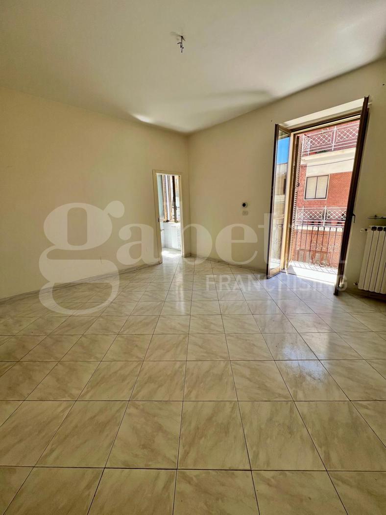 Trilocale in affitto a Barletta