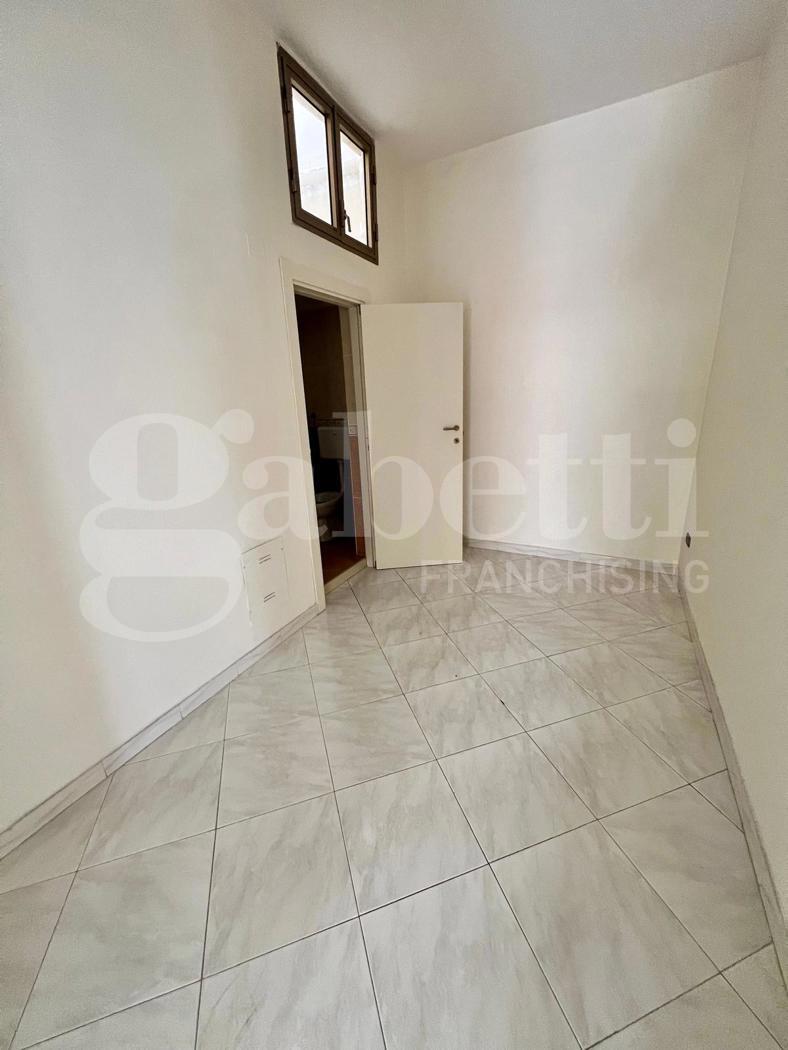 Trilocale in affitto a Barletta