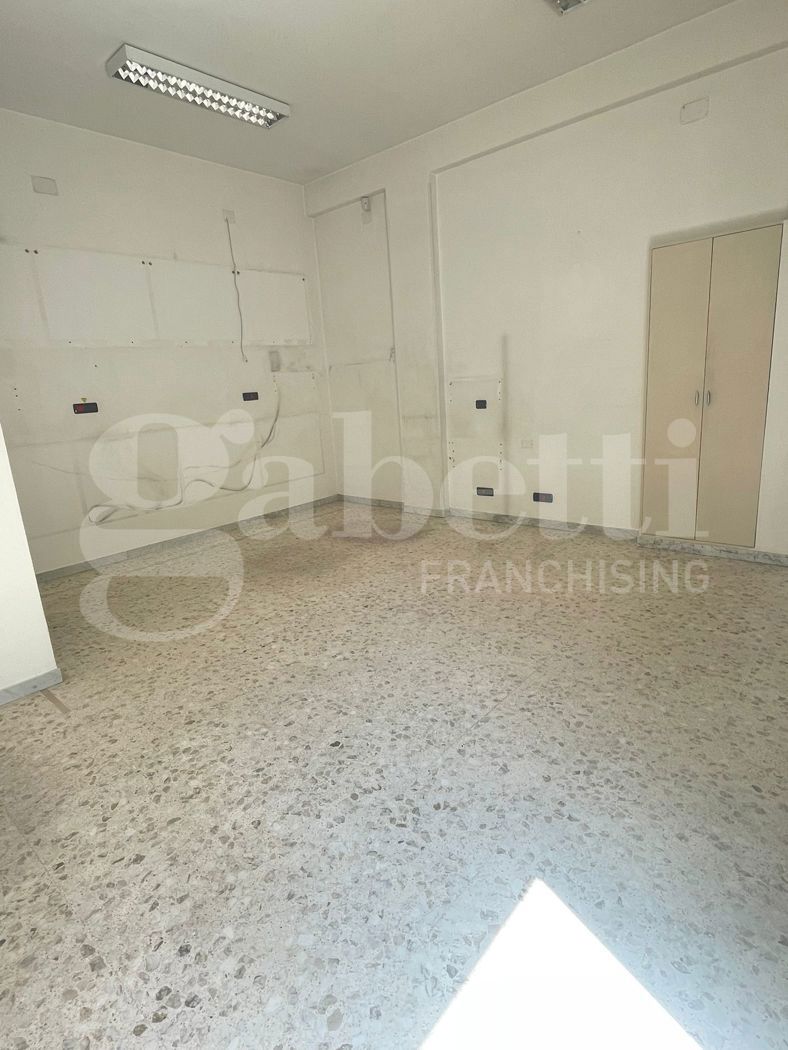 Negozio in vendita a Barletta