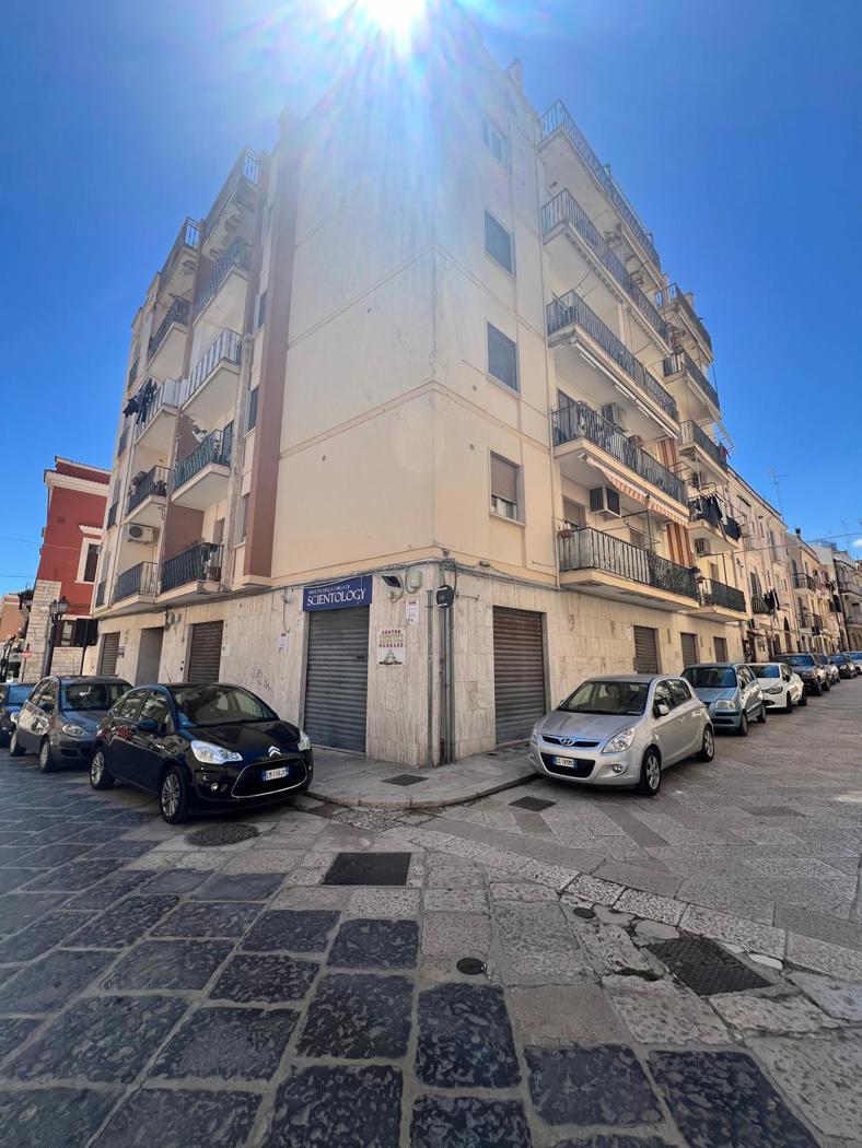 Negozio in affitto a Barletta