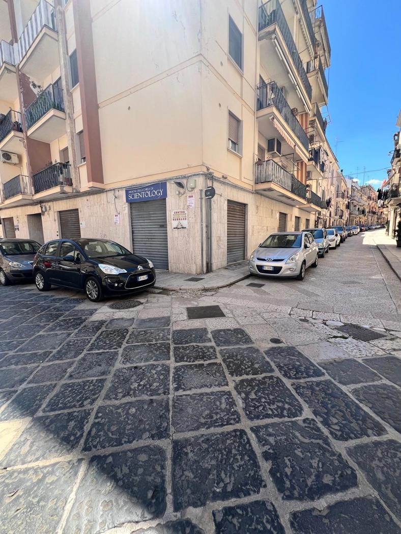Negozio in affitto a Barletta