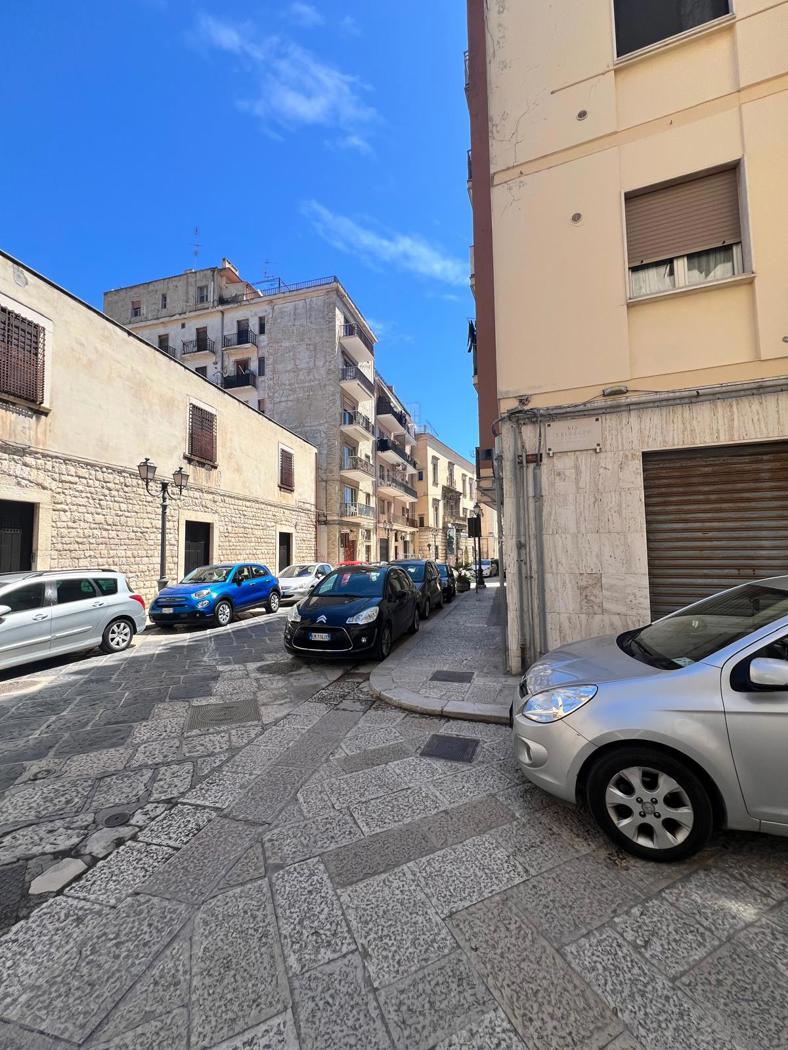 Negozio in affitto a Barletta