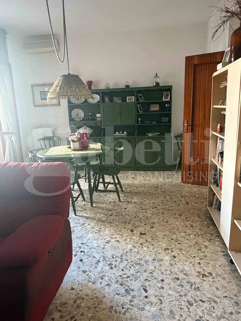 Quadrilocale da ristrutturare a Barletta