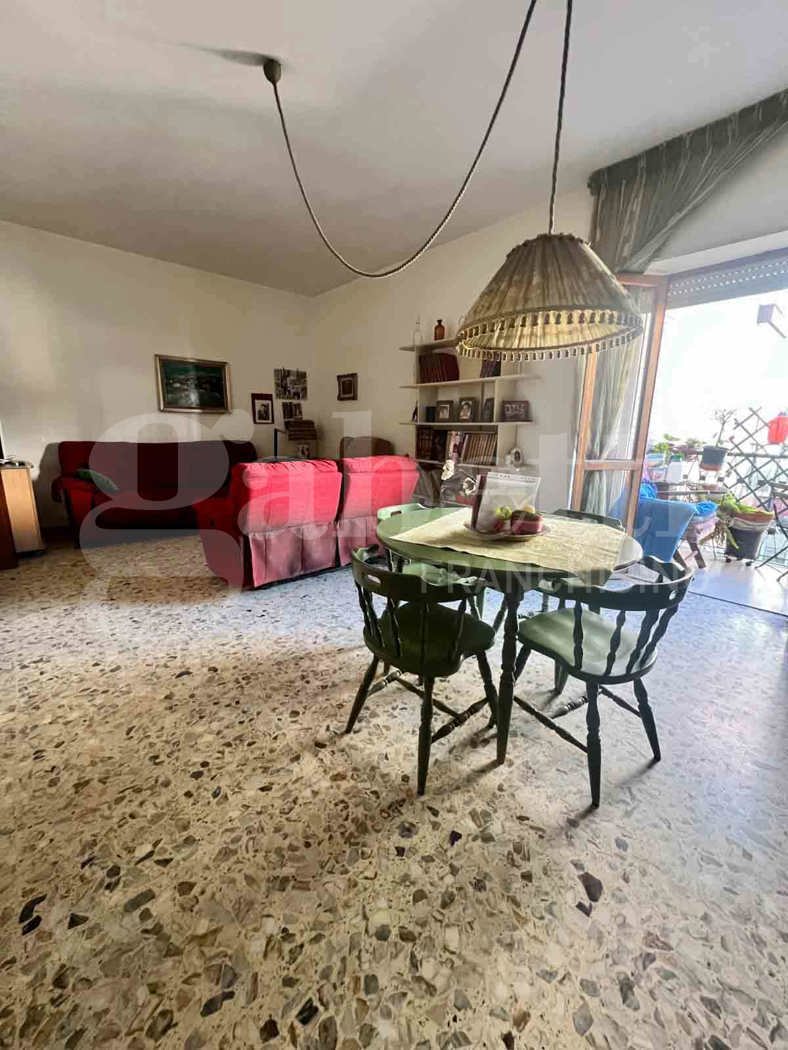 Quadrilocale da ristrutturare a Barletta
