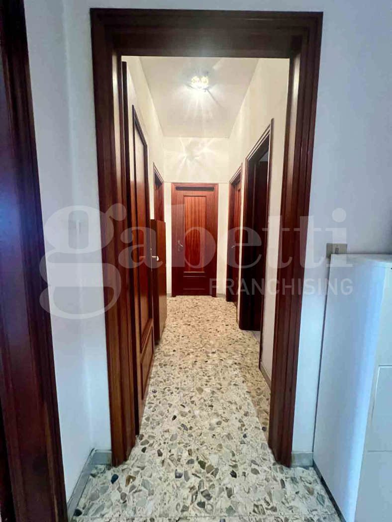 Quadrilocale da ristrutturare a Barletta