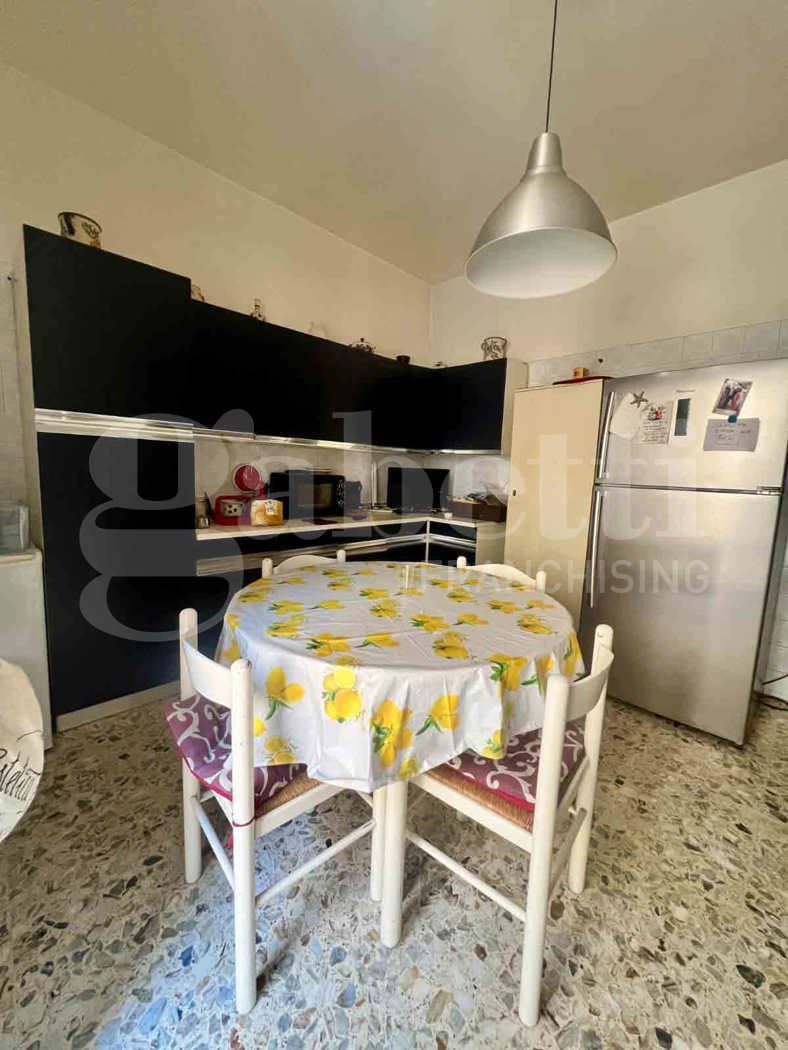 Quadrilocale da ristrutturare a Barletta