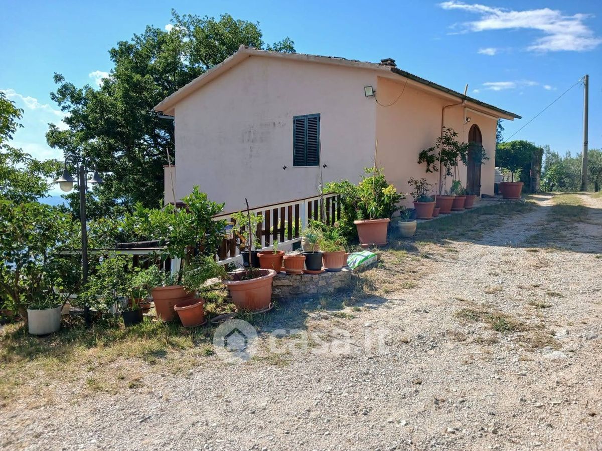 Villa in vendita a Trevi