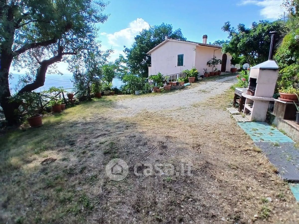 Villa in vendita a Trevi
