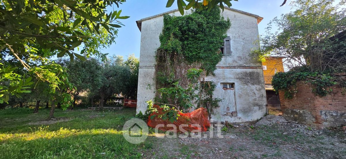 Casa indipendente da ristrutturare a Perugia