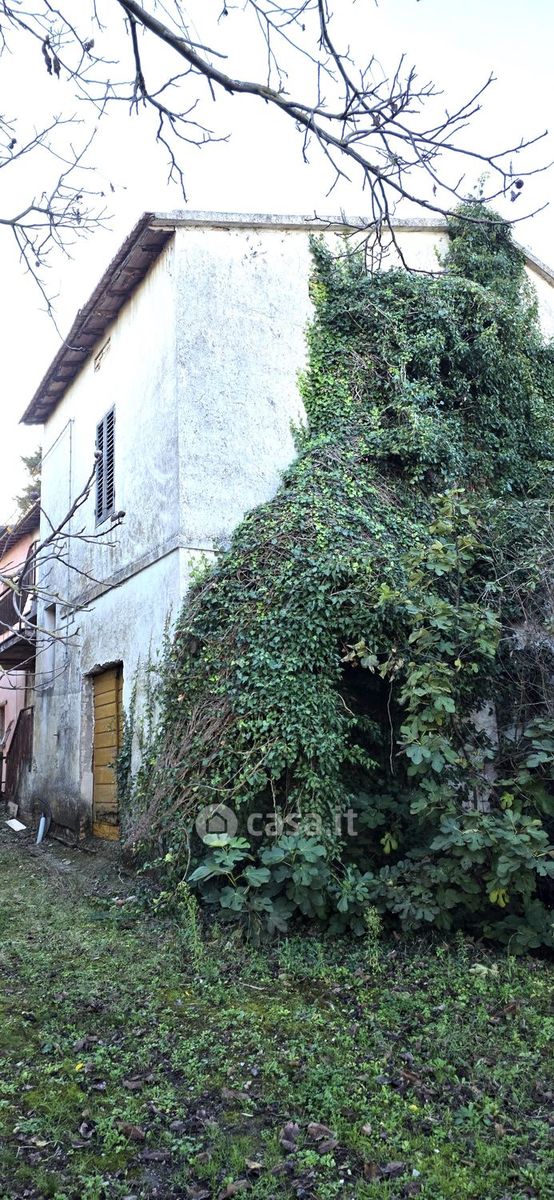 Casa indipendente da ristrutturare a Perugia